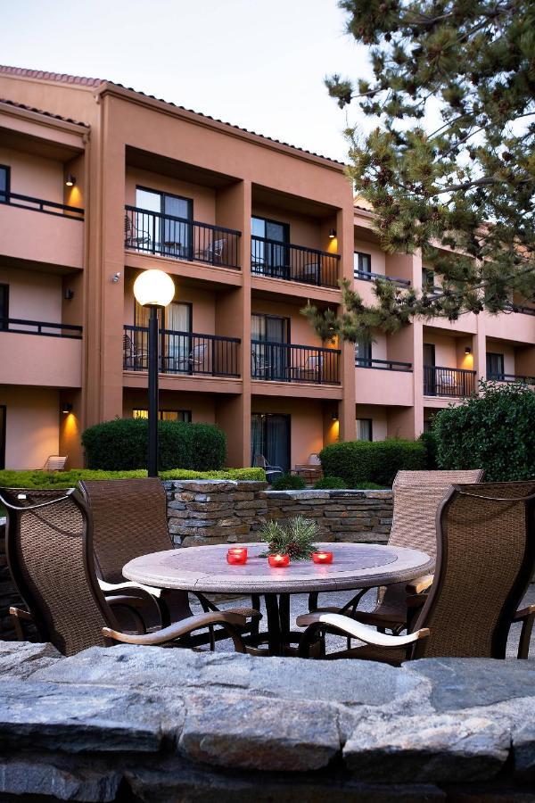 فندق فريمونت، كاليفورنيافي  كورتيارد فريمونت سيليكون فالي المظهر الخارجي الصورة